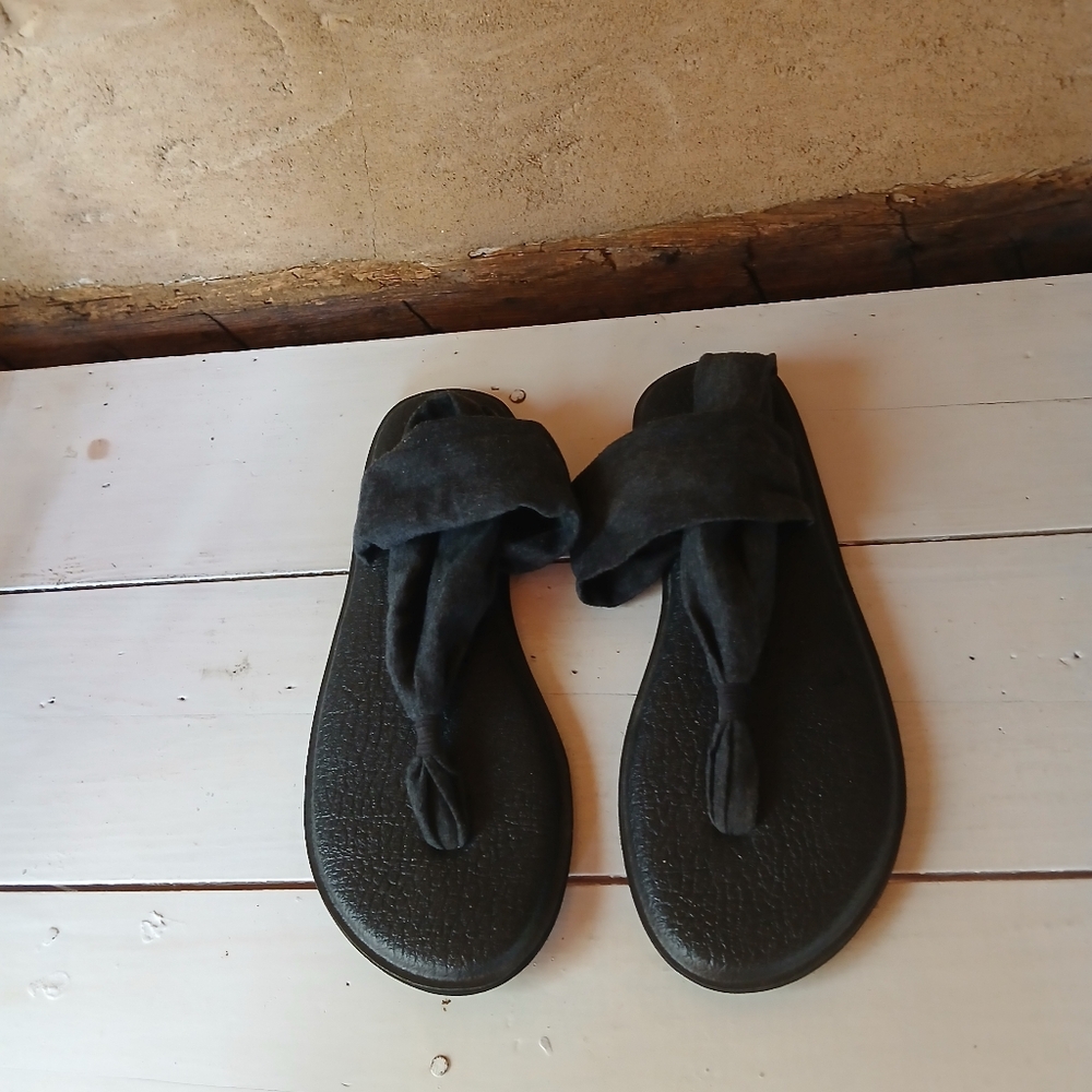 Sanuk Gray Textile Sling Back Thong Yoga Mat Sandals Size 10